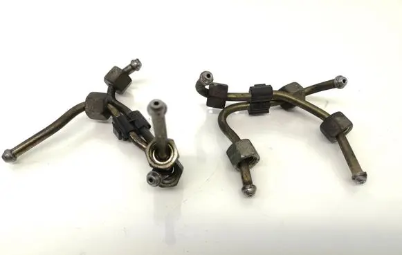Peugeot 307 Fuel injector supply line/pipe 