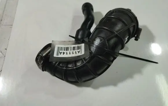 Mazda 2 Air intake hose/pipe 
