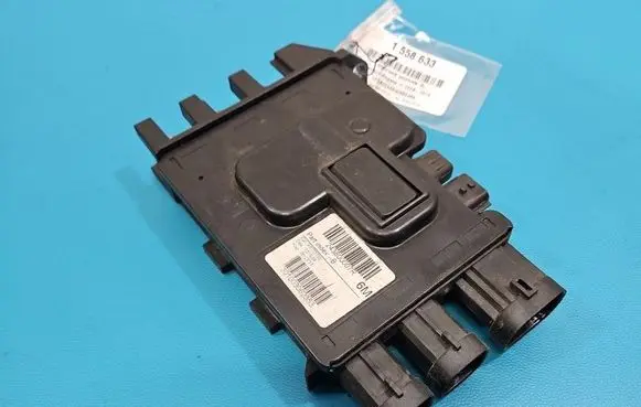 Renault Megane III Central body control module 243800007R IMPRK1558633