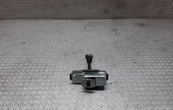 Hyundai ix20 Front door check strap stopper