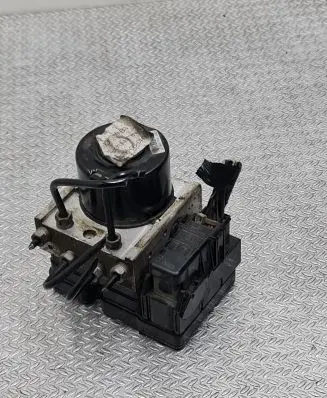 Ford Focus ABS Pump 10020700714 3M512M110JA A426R