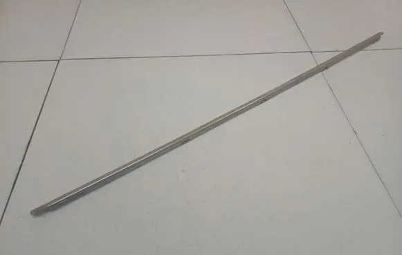 Volkswagen PASSAT B5.5 Rear door glass trim molding 