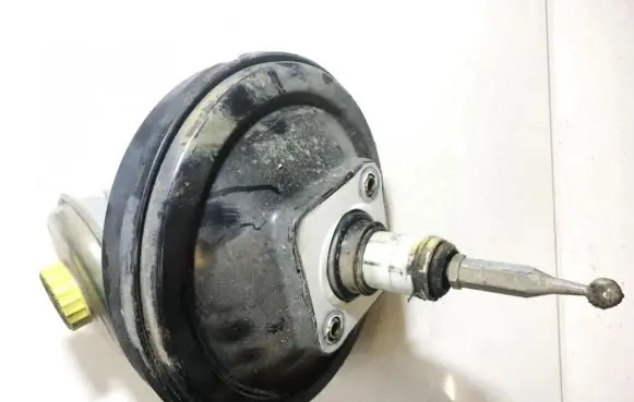 Audi A4 S4 B5 8D Brake booster 8d0612105f