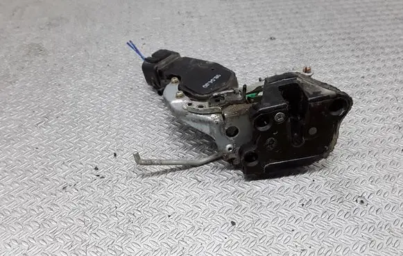 Suzuki Grand Vitara I Rear door lock