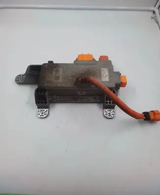 Voltage converter inverter