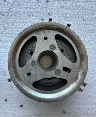 Volkswagen Polo IV 9N3 Camshaft pulley/ VANOS 045109239