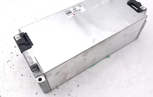 Jaguar I-Pace Hybrid / Electric Car Battery Cell AMDAU0168B JLRX590BEV