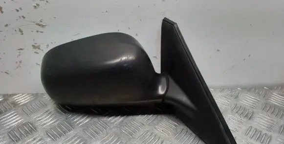 Mitsubishi Colt Front door electric wing mirror 015004