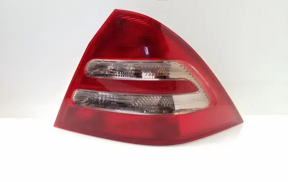 Mercedes-Benz C W203 Rear/tail lights UL03311