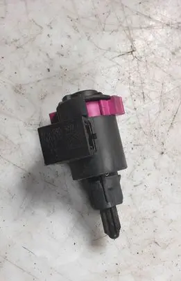 Audi A6 S6 C7 4G Brake pedal sensor switch 4F0945459B 240112