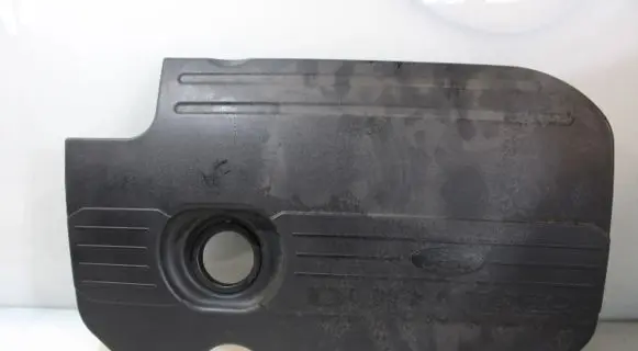Ford Focus Engine cover (trim)