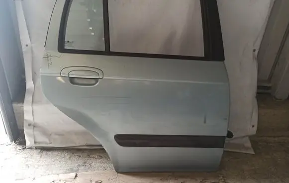Hyundai Getz Rear door