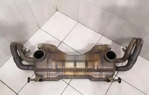 Audi R8 42 Rear muffler/silencer tail pipe 420251051TX