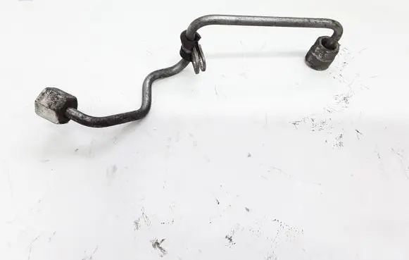 Volkswagen PASSAT B7 Fuel injector supply line/pipe NOCODE