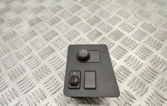 Nissan Qashqai Wing mirror switch 68485JD900