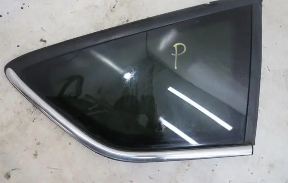 Ford Kuga II Rear side window GMAUTO4574097