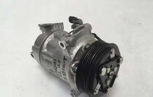 Nissan Qashqai J12 Air conditioning (A/C) compressor (pump) 926006UB0A