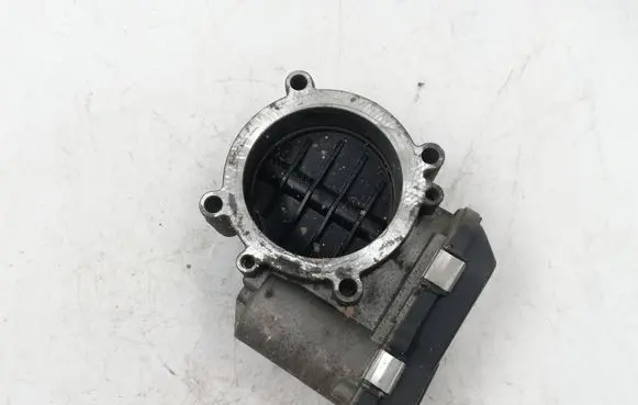 Audi Q7 4L Throttle valve 03H133062 A2C53092504 608067110