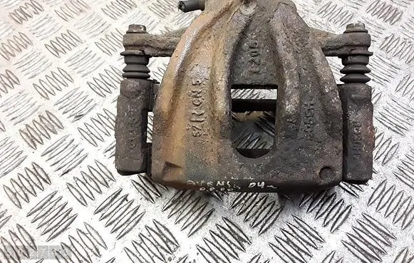 Front brake caliper
