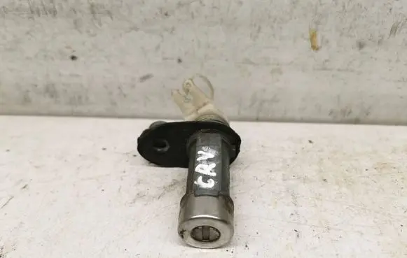 Loading door lock