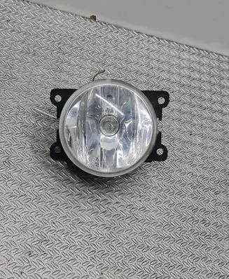 Peugeot 208 I Front fog light E415069