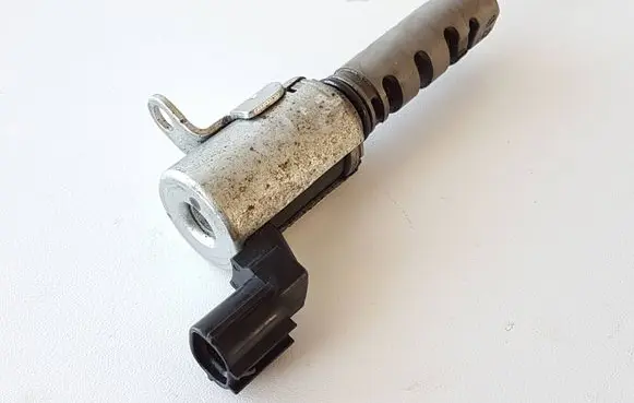 Lexus RX 330 - 350 - 400H Camshaft vanos timing valve 1533031020 15330310200700 15330