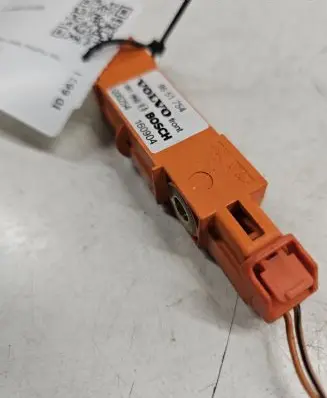 Volvo XC90 Airbag deployment crash/impact sensor 8651754