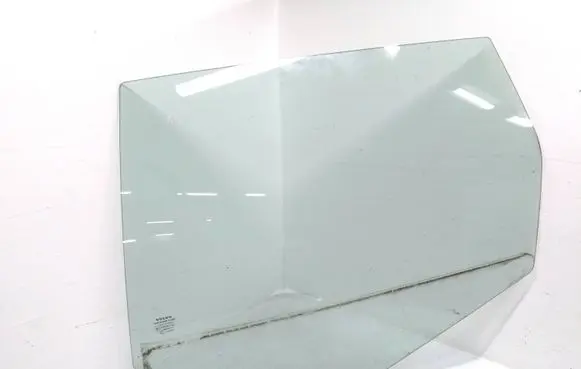 Volvo XC60 Rear door window glass