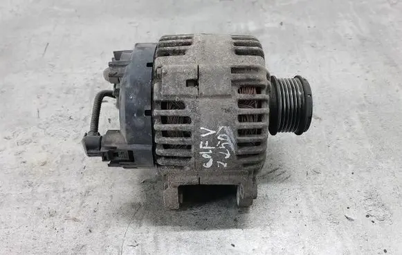 Volkswagen Golf V Generator/alternator 06F903023C