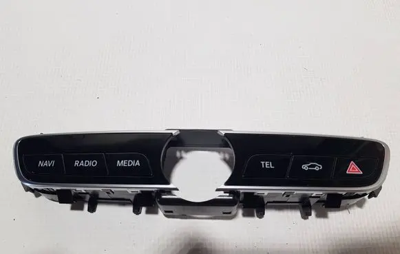 Mercedes-Benz E W213 Head unit multimedia control 2139056308FFF A2139056308