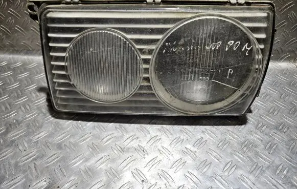 Mercedes-Benz W123 Headlight/headlamp 117683LI 117683