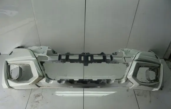 Honda Civic IX Front bumper R10P1