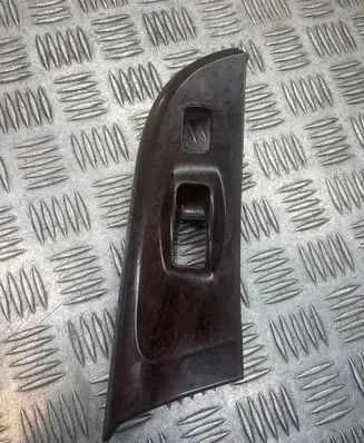 Nissan Primera Front door window switch trim 809602Y100