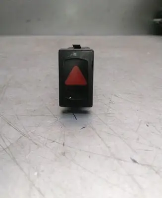 Volkswagen PASSAT B5 Hazard light switch 3B0953235B