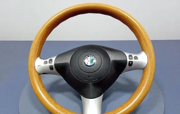 Alfa Romeo 156 Steering wheel
