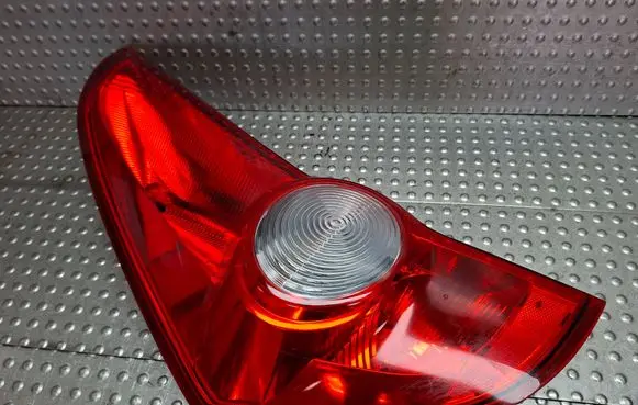 Opel Agila B Rear/tail lights S27639075 89071590