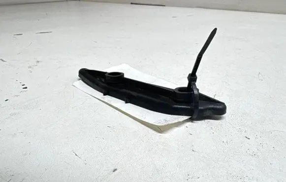 BMW 4 F32 F33 Front bumper mounting bracket