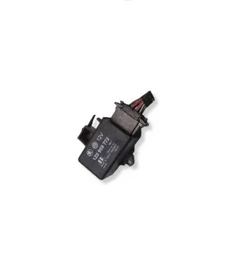 Volkswagen PASSAT B6 Seat heating relay 1Z0959772
