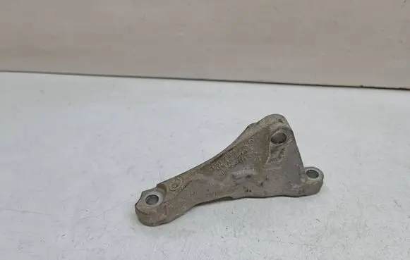 BMW 3 E90 E91 Fuel pump bracket 7810698 13517810698