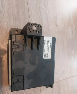 Toyota Auris 150 Other control units/modules 8865002820 MB1777003742