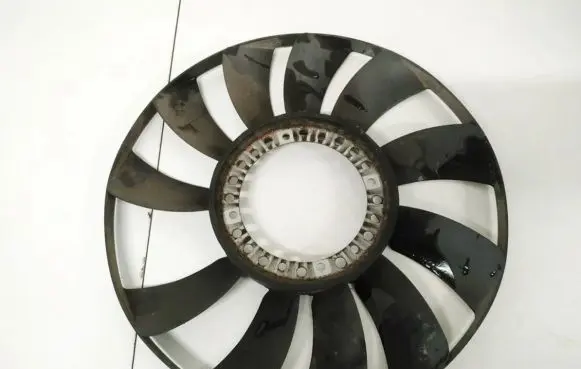 Volkswagen PASSAT B5 Fan impeller 058121301b