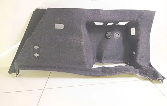 Trunk/boot side trim panel