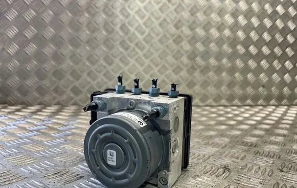 BMW X1 F48 F49 ABS Pump 6880549