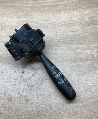 Toyota RAV 4 (XA20) Wiper control stalk 6473J07