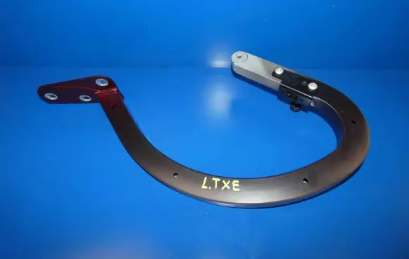 Jaguar XE Tailgate hinge 