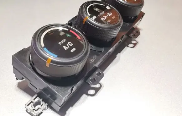 Suzuki Grand Vitara II Climate control unit 7440054J01 5037223383