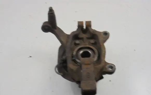 Nissan Murano Z50 Front wheel hub spindle knuckle