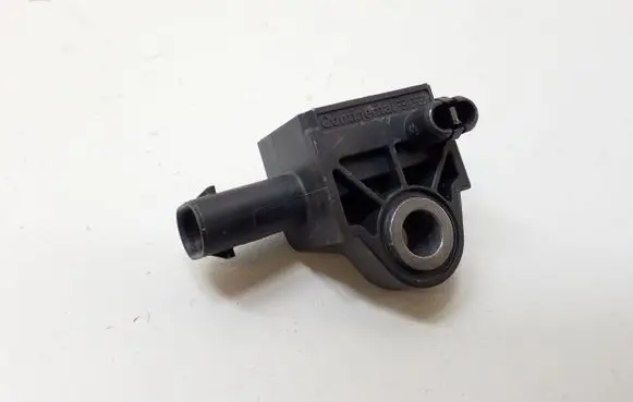 Chrysler Pacifica Airbag deployment crash/impact sensor 68174975AA