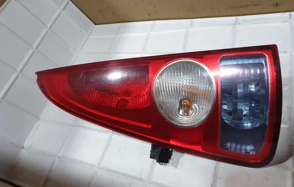 Renault Espace - Grand espace IV Rear/tail lights 8200027153