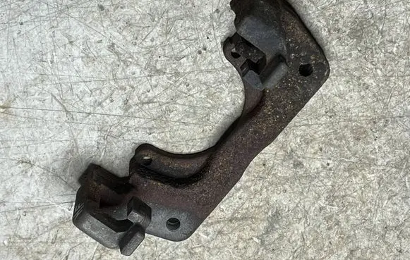 Peugeot 3008 II Front Brake Caliper Pad/Carrier 1623162280